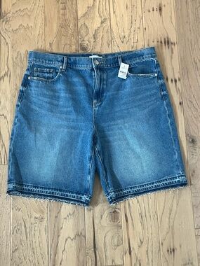 LOFT Medium Blue Denim Cutoff Raw Edge Jean Shorts, size 32 / 14